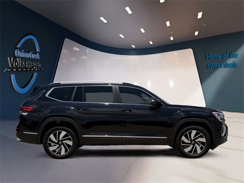 New 2025 Volkswagen Atlas SEL image 3