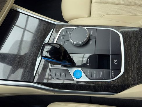 Used 2022 BMW i4 eDrive40 w/ Premium Package image 34