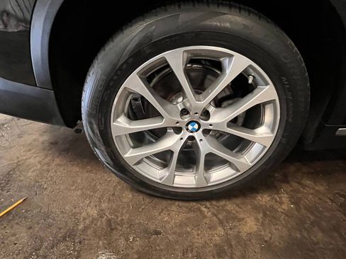 Used 2019 BMW X5 xDrive40i w/ Convenience Package AWD/4WD image 52