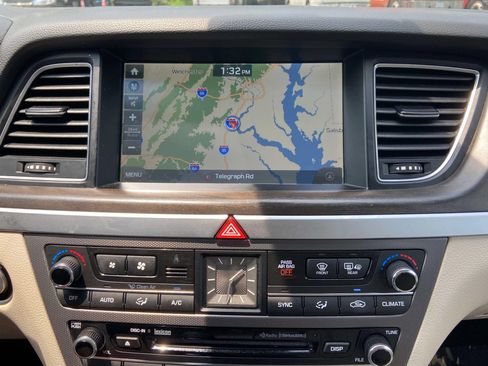 Used 2016 Hyundai Genesis 3.8 w/ Option Group 04 AWD/4WD image 21