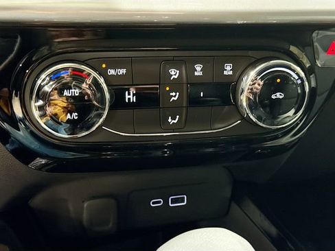 New 2026 Chevrolet Trax LT FWD image 18