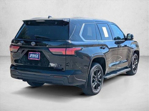 Used 2025 Toyota Sequoia SR5 image 5