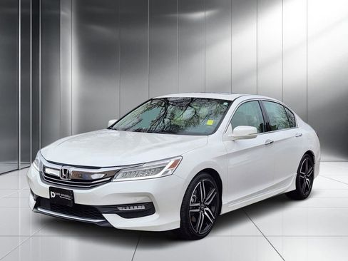 Used 2016 Honda Accord Touring image 22