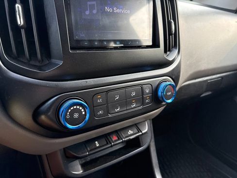 Used 2016 Chevrolet Colorado W/T RWD image 12