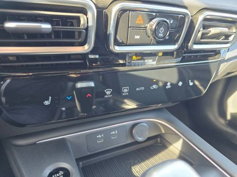 New 2026 Nissan Sentra SV w/ SV Convenience Package image 36