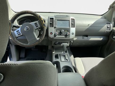 Used 2019 Nissan Frontier SV w/ Value Truck Package AWD/4WD image 12