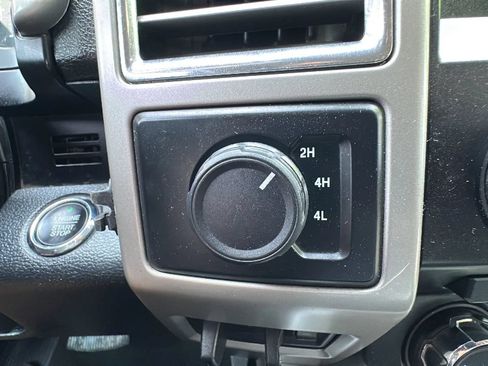 Used 2017 Ford F450 Lariat w/ Lariat Ultimate Package AWD/4WD image 16