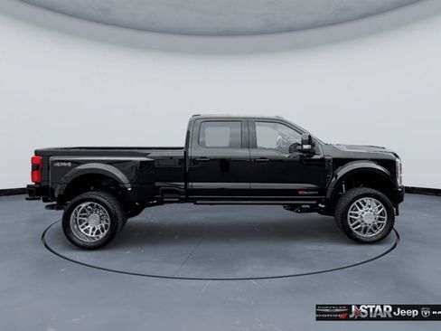 Used 2026 Ford F450 Platinum AWD/4WD image 4