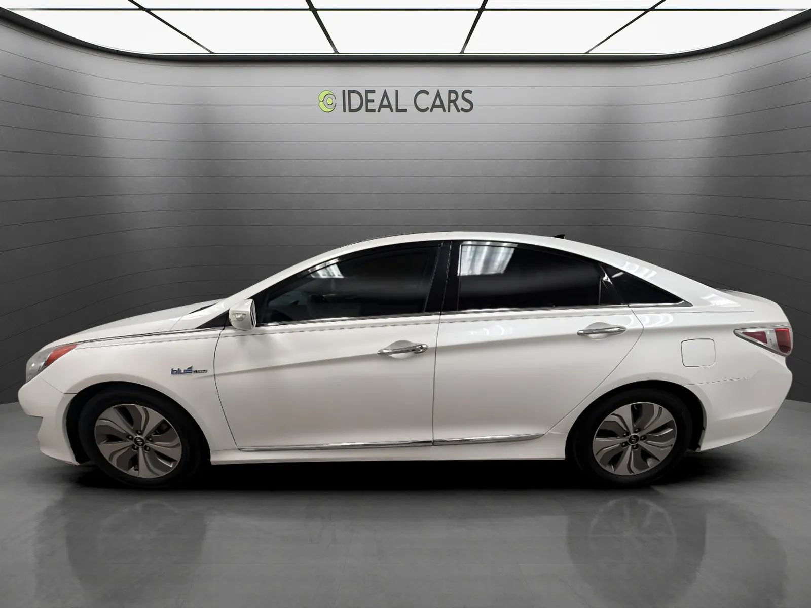 Used 2014 Hyundai Sonata Limited w/ Panoramic Sunroof Package 02 FWD image 8