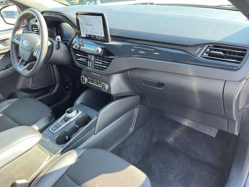 Used 2025 Ford Escape ST-Line FWD image 23