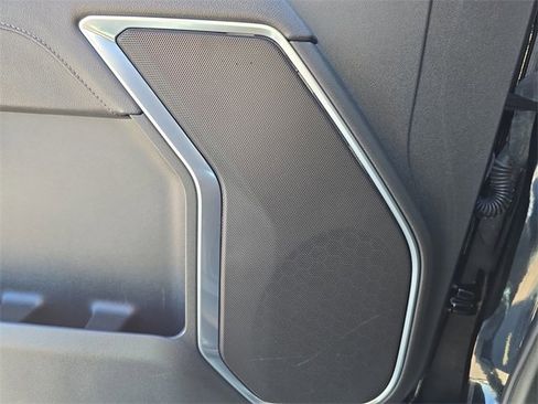 New 2026 GMC Sierra 1500 SLE w/ Preferred Package image 17