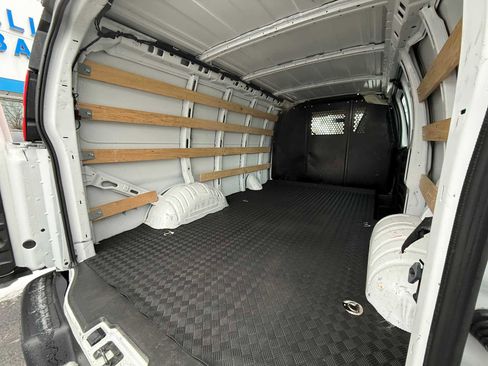 Used 2023 GMC Savana 2500 w/ Driver Convenience Package image 24