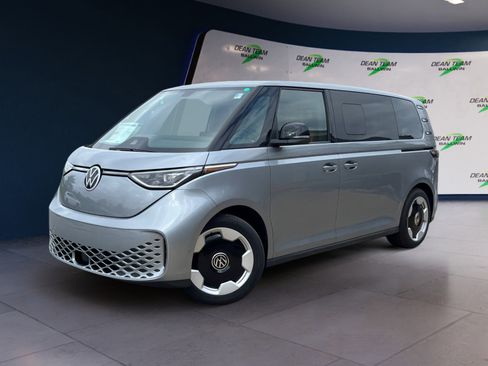New 2025 Volkswagen ID. Buzz Pro S RWD image 3