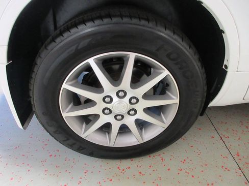 Used 2016 Buick Enclave Leather AWD/4WD image 25