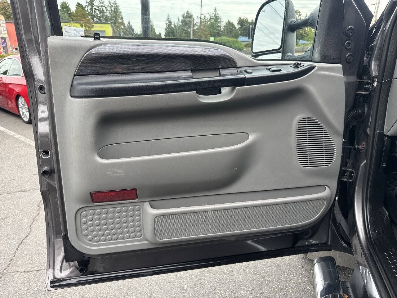 Used 2004 Ford F350 XLT AWD/4WD image 24