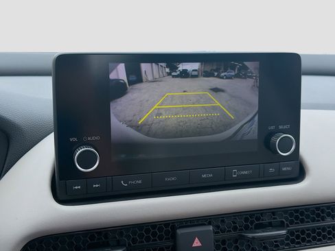 Certified 2023 Honda HR-V LX image 13