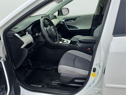 Used 2019 Toyota RAV4 XLE w/ Protection Package AWD/4WD image 8