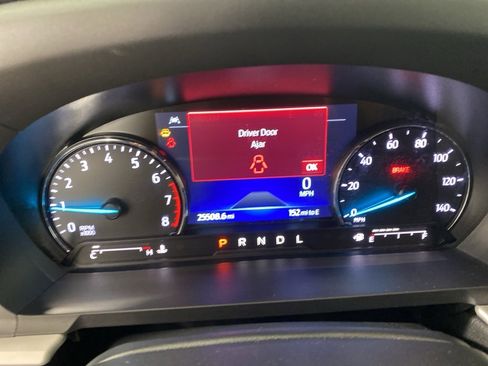 Used 2022 Ford Explorer XLT image 20