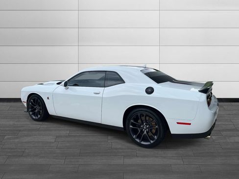 Used 2022 Dodge Challenger R/T Scat Pack RWD image 6