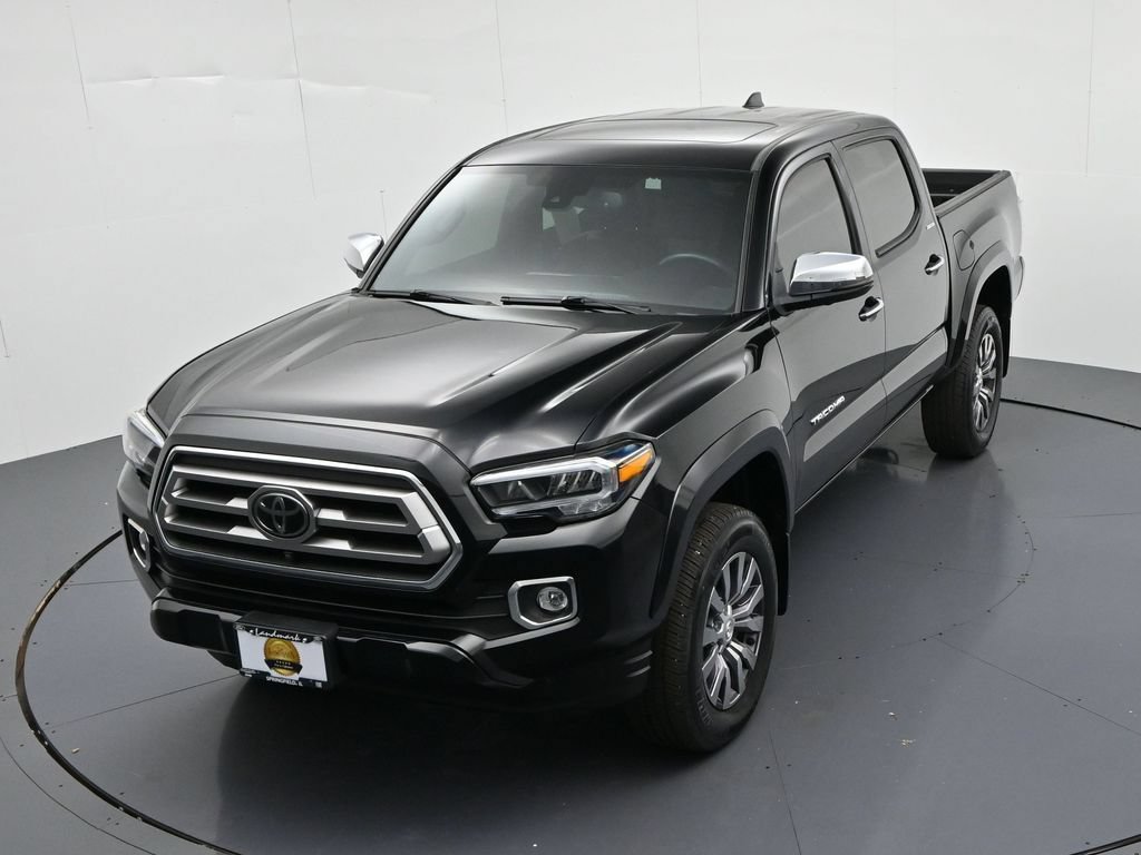 Used 2022 Toyota Tacoma Limited AWD/4WD image 17