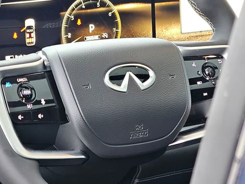 New 2025 INFINITI QX80 Luxe image 15