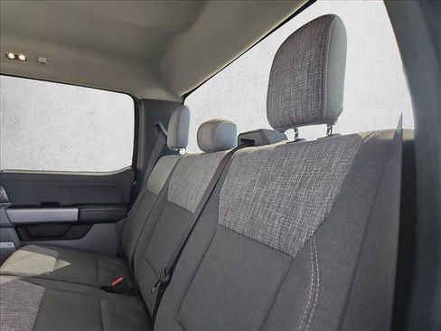 Used 2023 Ford F250 XLT w/ Black Appearance Package AWD/4WD image 18