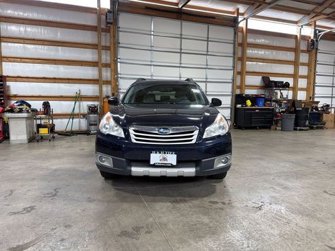 Used 2012 Subaru Outback 2.5i Limited AWD/4WD image 5