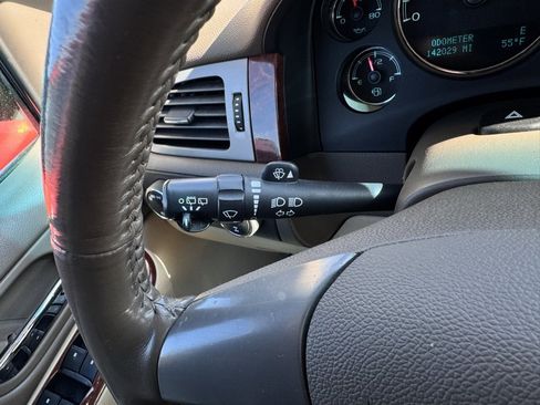 Used 2013 Chevrolet Tahoe LTZ image 26