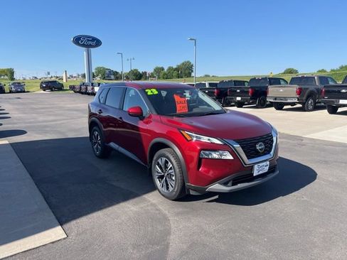Used 2023 Nissan Rogue SV AWD/4WD image 3