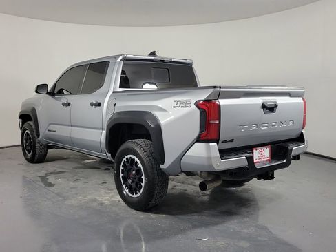 Used 2024 Toyota Tacoma TRD Off-Road w/ TRD Off Road Upgrade Package AWD/4WD image 7