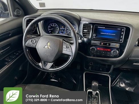 Used 2019 Mitsubishi Outlander LE FWD image 21