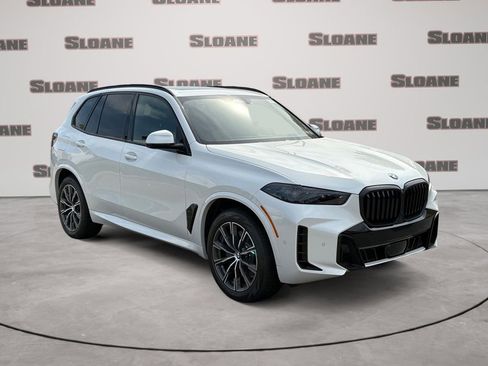 New 2026 BMW X5 xDrive40i w/ M Sport Package AWD/4WD image 7