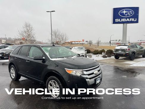 Used 2013 Ford Edge SE image 1