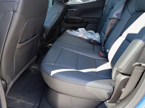 New 2026 GMC Canyon Elevation w/ Convenience Package image 18