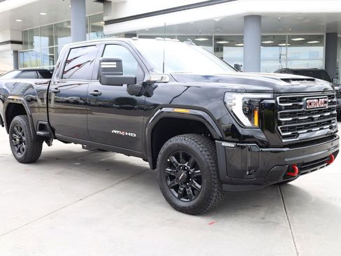 New 2026 GMC Sierra 3500 AT4 w/ Technology Package AWD/4WD image 8