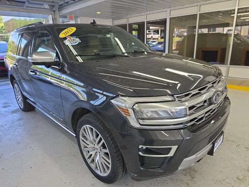Used 2023 Ford Expedition Platinum AWD/4WD image 7