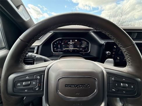Used 2023 GMC Sierra 1500 Denali image 11