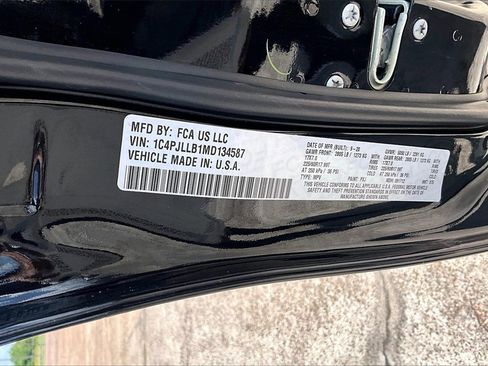 Used 2021 Jeep Cherokee Latitude Plus image 16