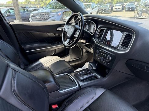 Used 2018 Dodge Charger R/T image 27