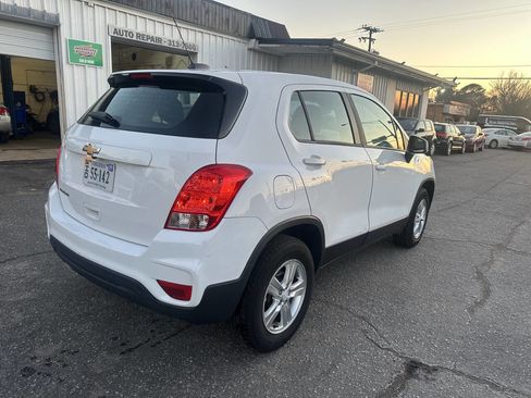 Used 2019 Chevrolet Trax LS image 5