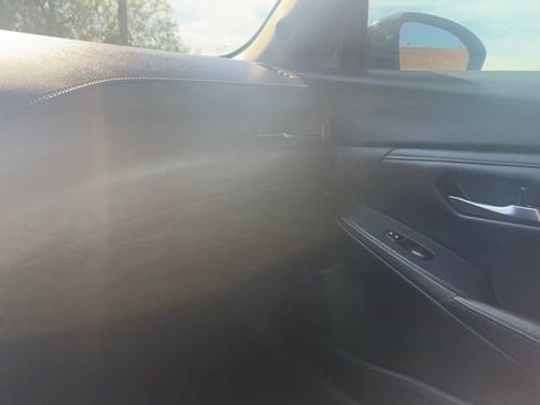 Used 2020 Nissan Sentra SV image 25