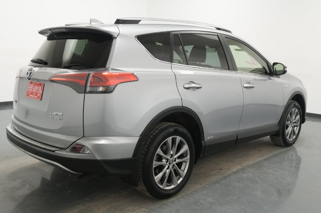 Used 2018 Toyota RAV4 Limited AWD/4WD image 9