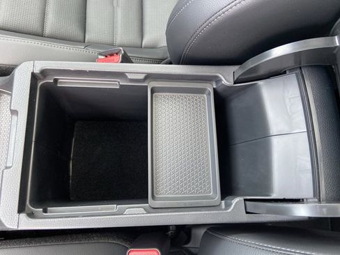 Used 2025 Honda CR-V EX-L image 40