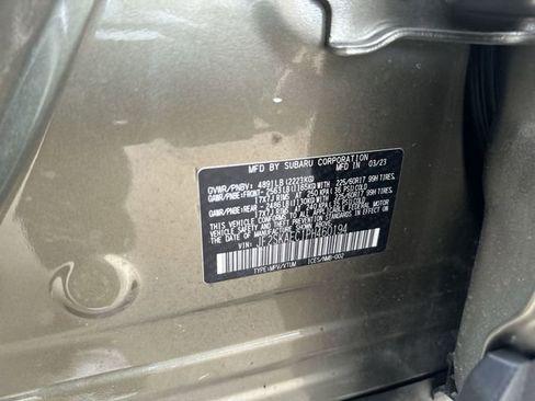 Used 2023 Subaru Forester Premium AWD/4WD image 37