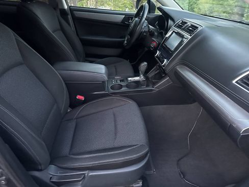 Used 2018 Subaru Outback 2.5i Premium AWD/4WD image 23