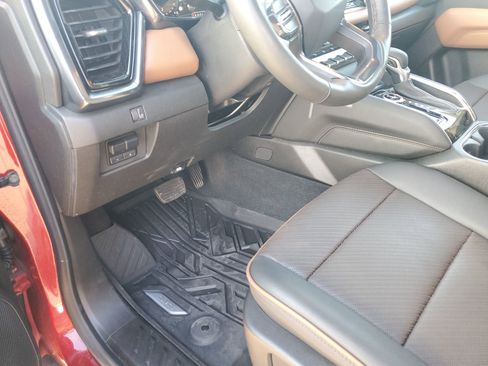 Used 2025 GMC Canyon AT4 w/ Technology Plus Package image 26