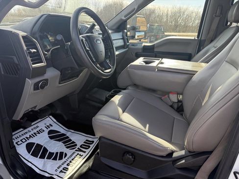 Used 2018 Ford F250 XL w/ STX Appearance Package image 16