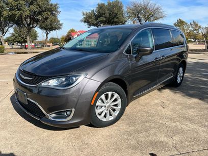 Used 2018 Chrysler Pacifica Touring-L