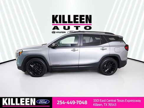 Used 2024 GMC Terrain SLE w/ Driver Convenience Package FWD image 4