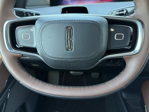 New 2026 Lincoln Navigator Reserve AWD/4WD image 26